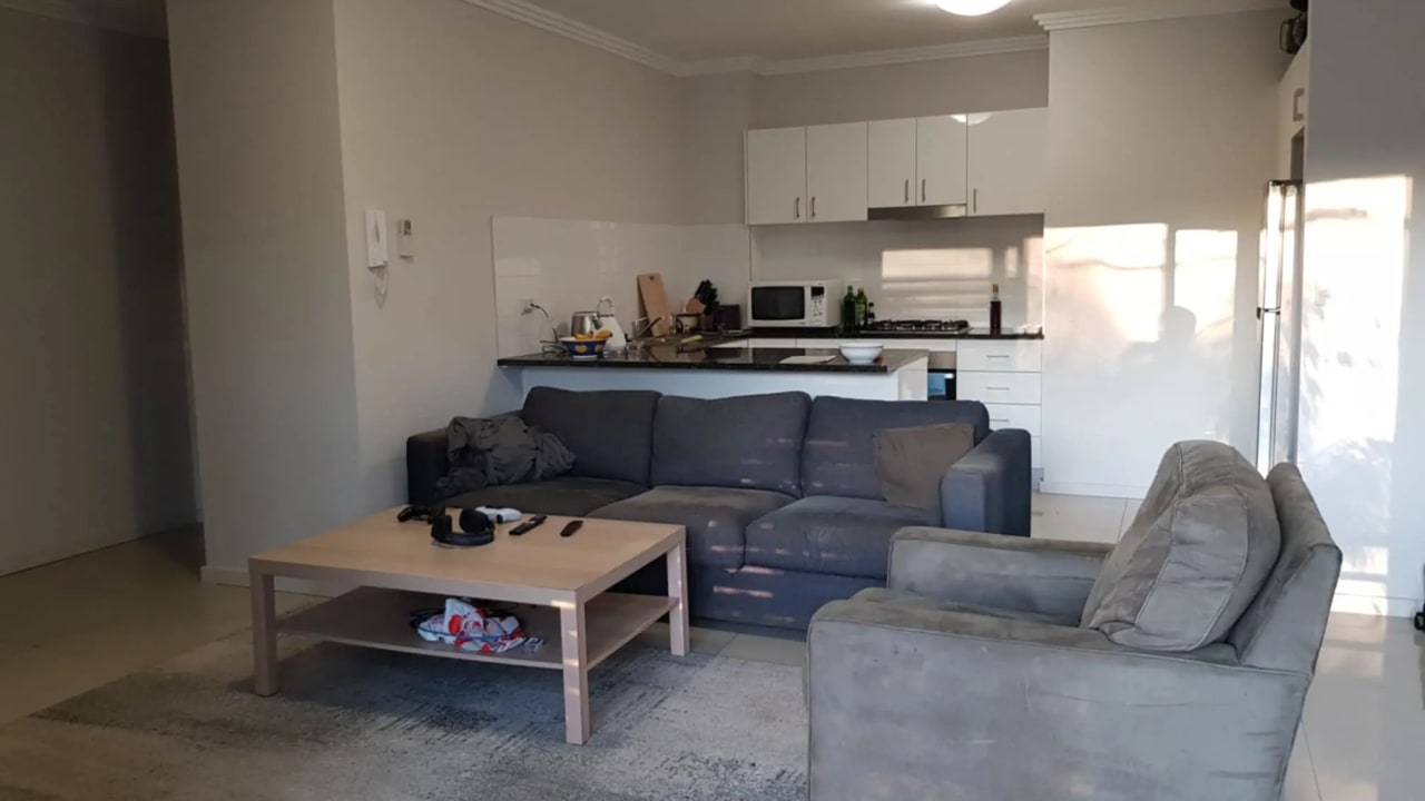 Unfurnished room in a flatshare