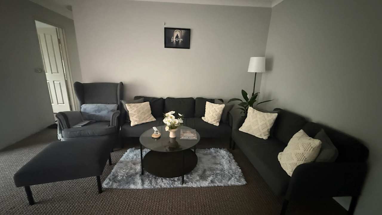 Furnished room in a flatshare