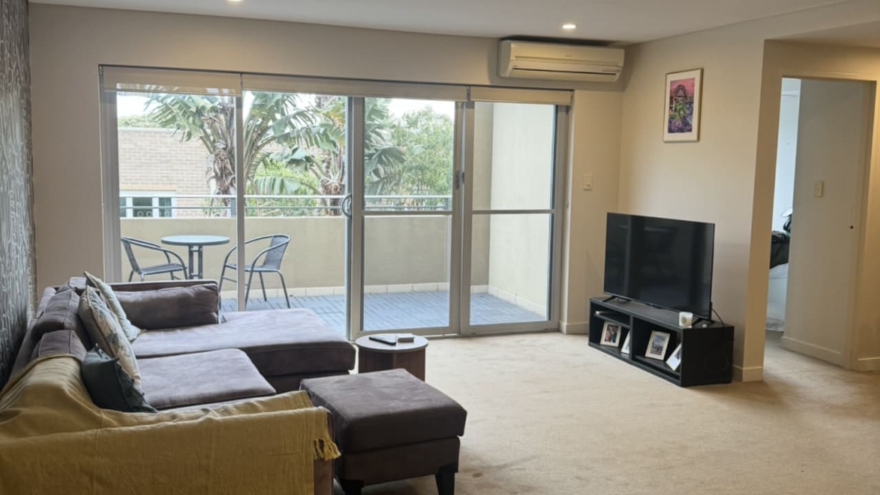 Whole property with 2 rooms for rent