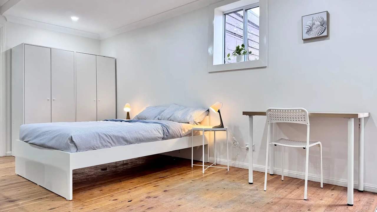 Furnished room studio flat for rent