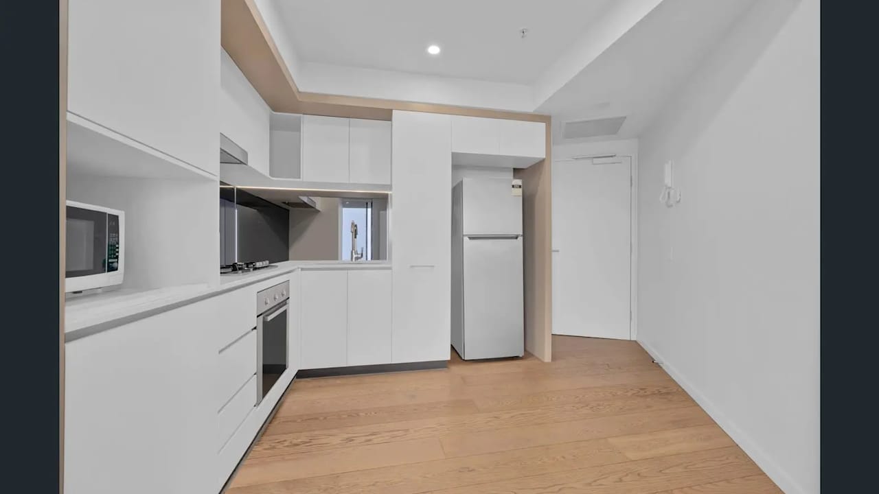 Furnished room in a flatshare