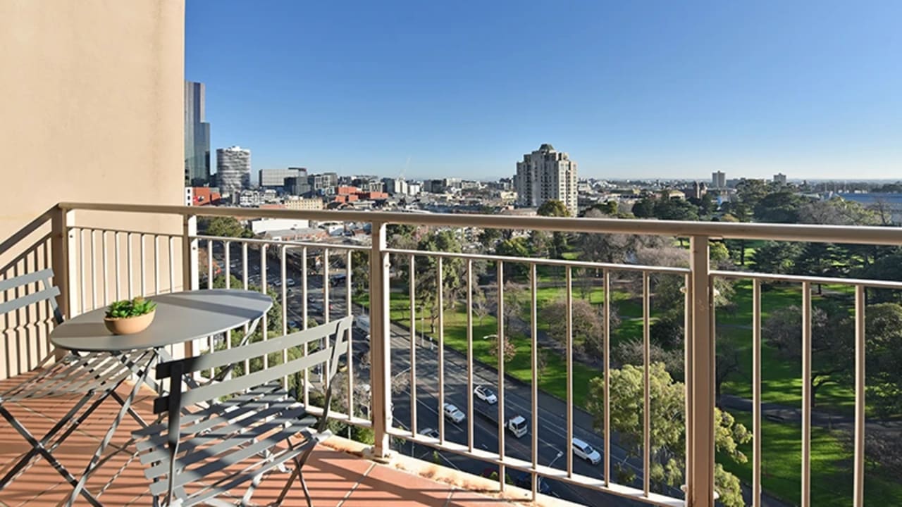 Whole property with 3 rooms for rent