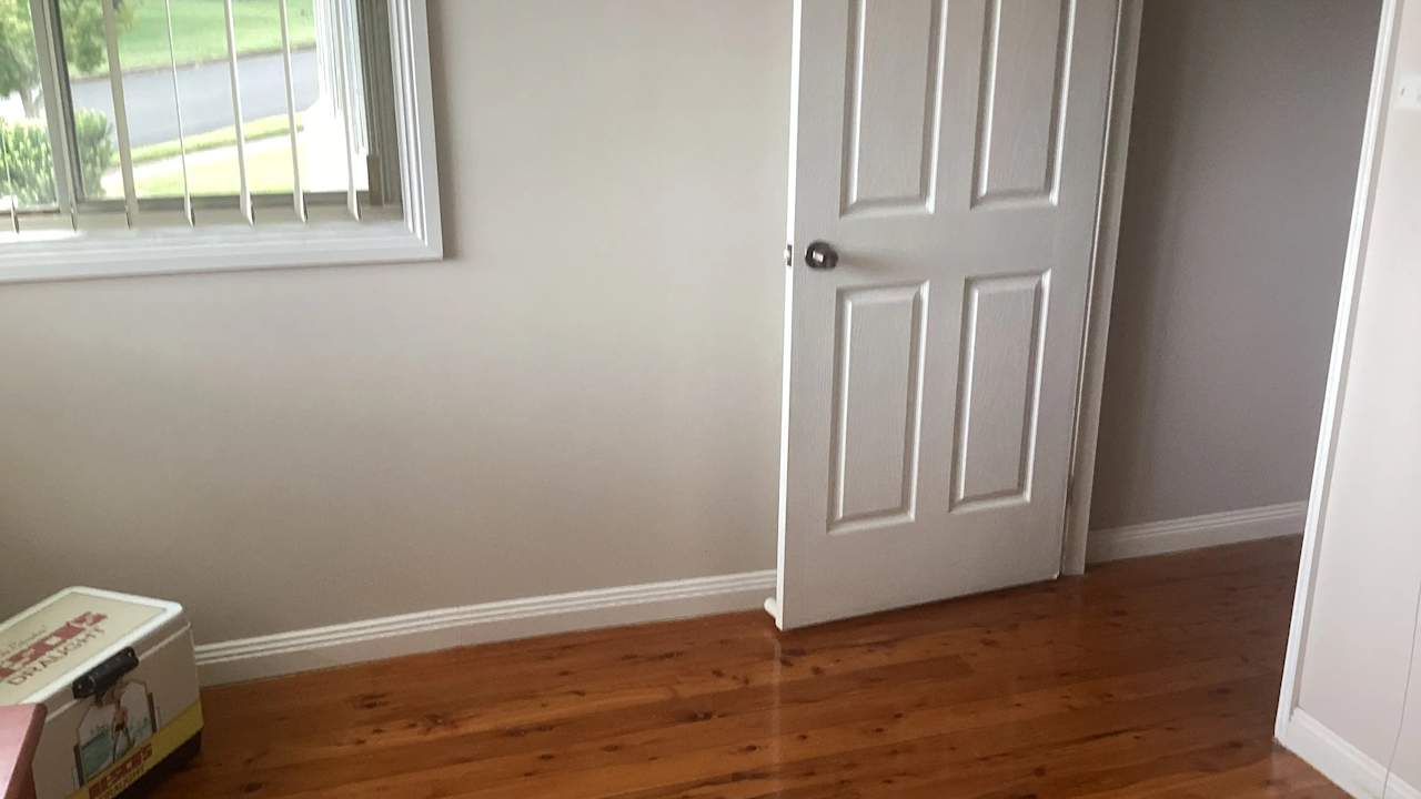 Unfurnished room in a share house