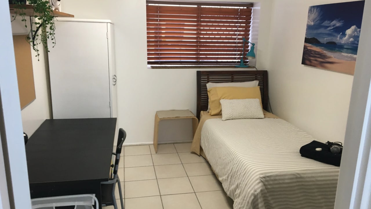 Furnished room in a share house