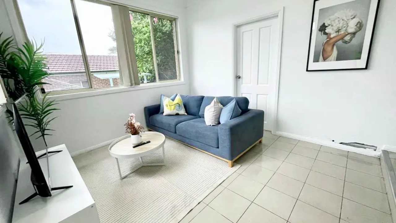 Whole property with 3 rooms for rent