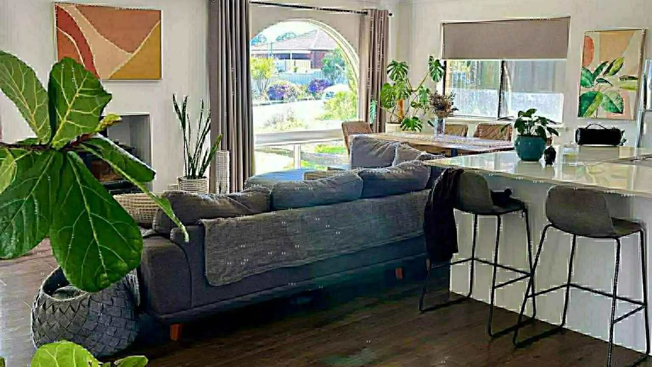 Furnished room in a share house