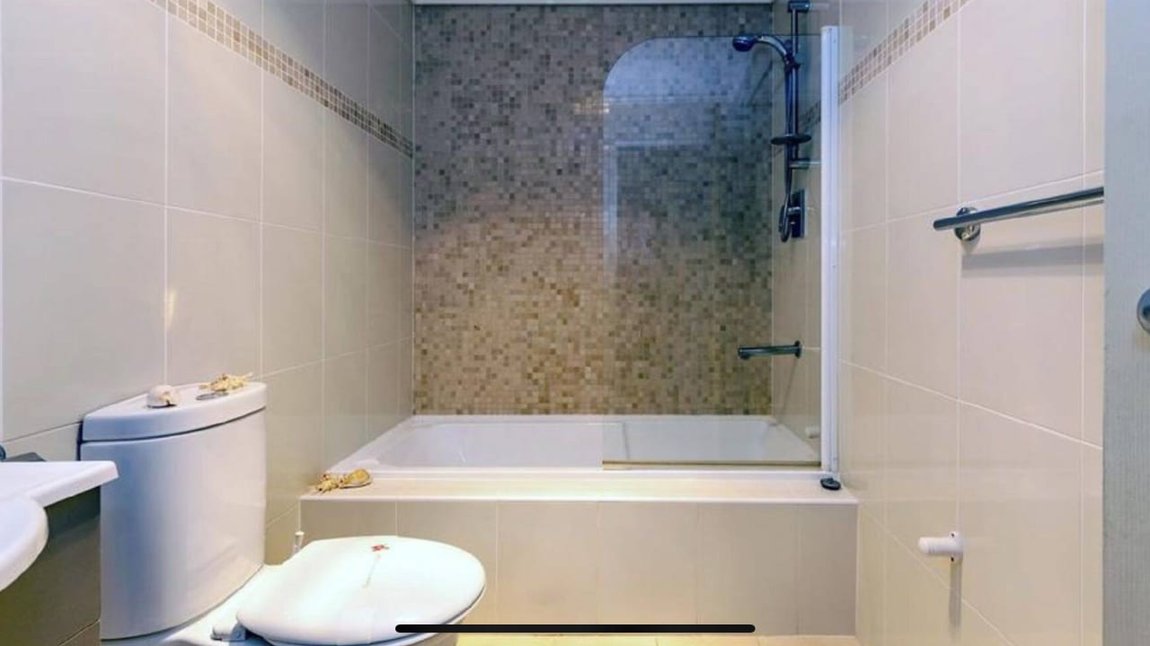 Whole property with 3 rooms for rent