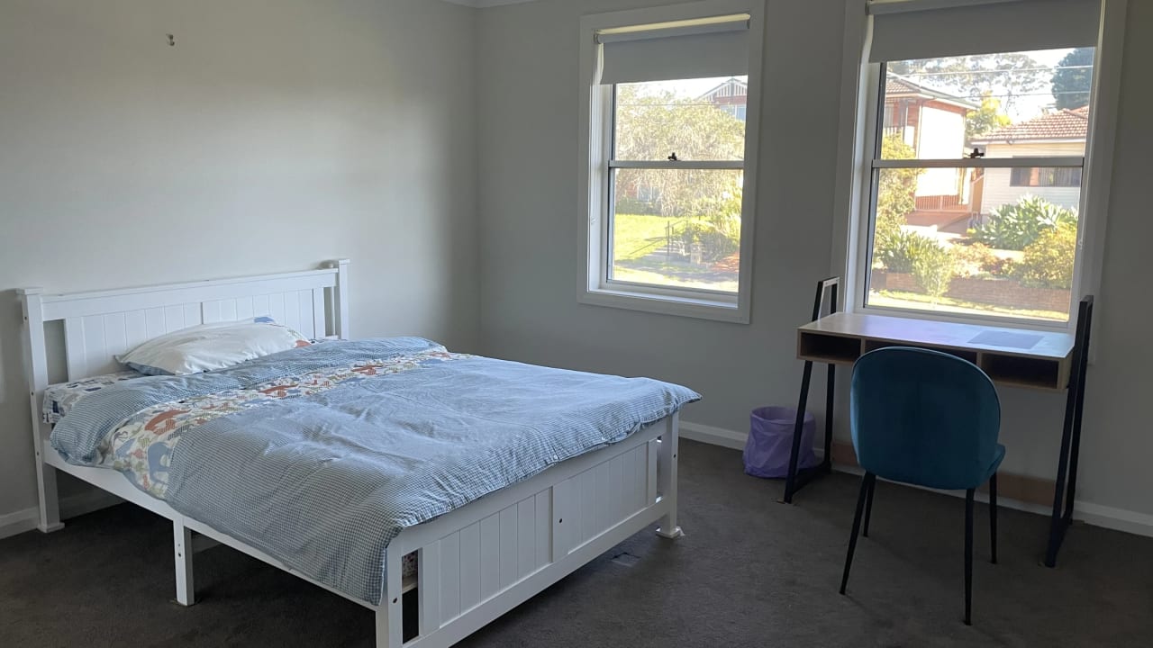 Furnished room in a share house