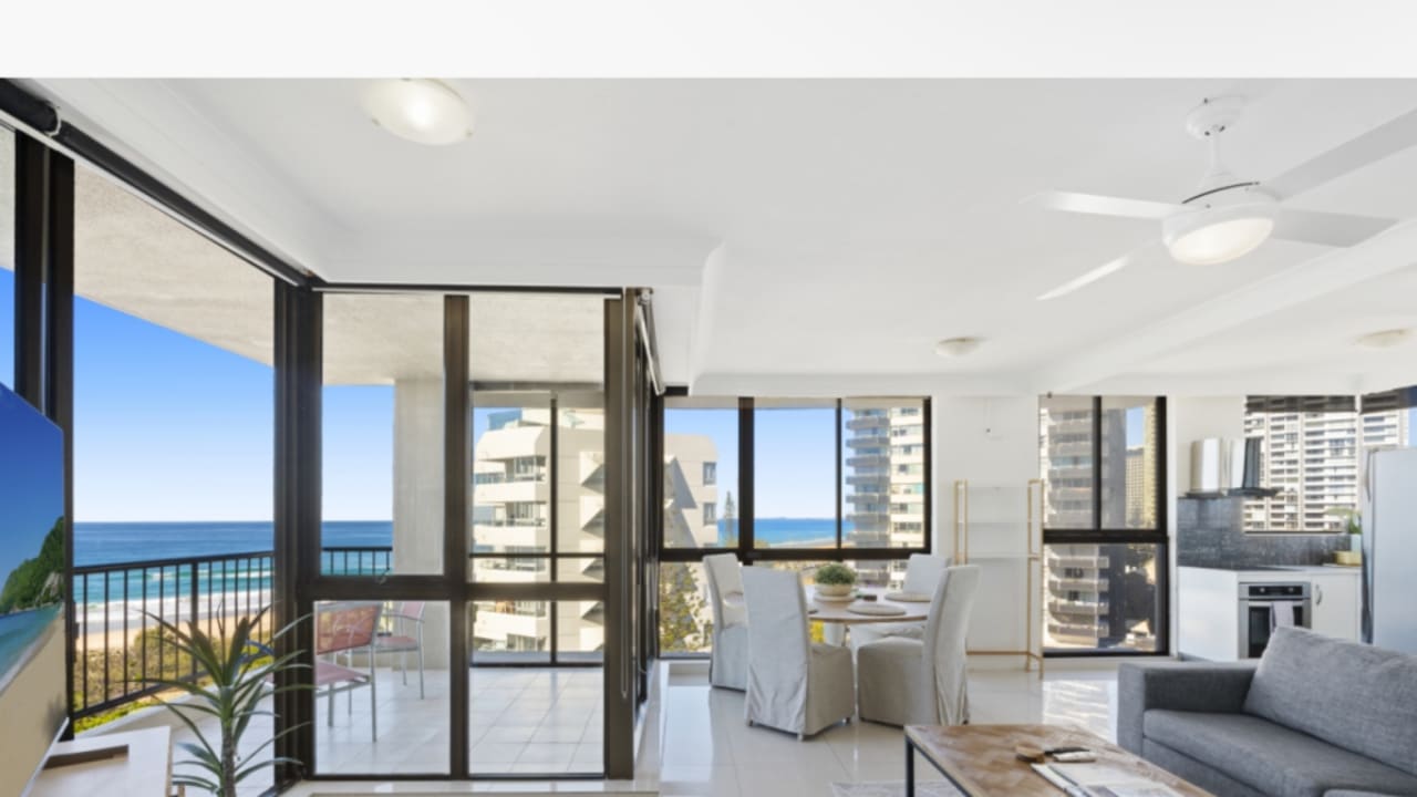 Furnished room with ensuite in a flatshare