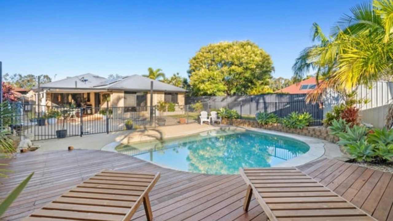 Room in a share house