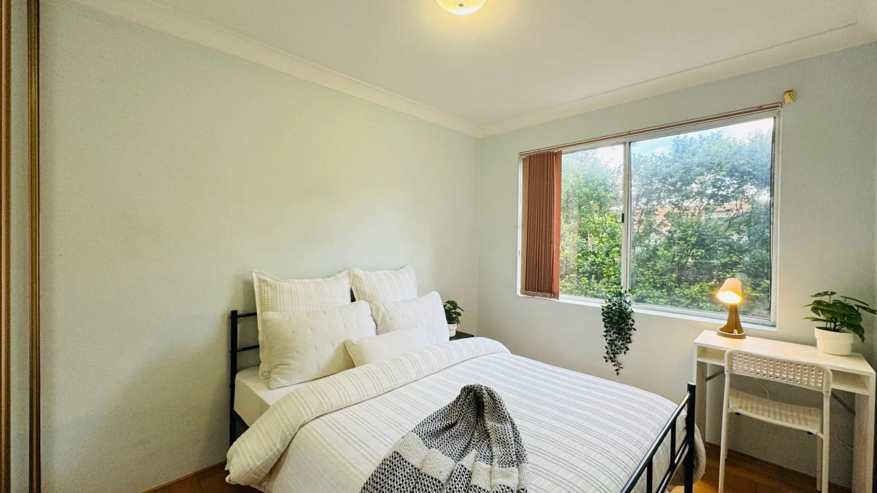 Furnished room in a share house
