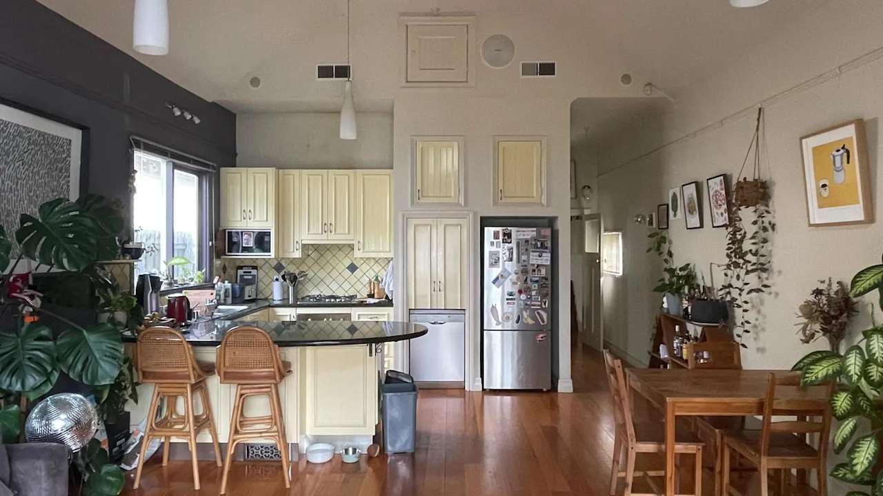 Unfurnished room in a share house