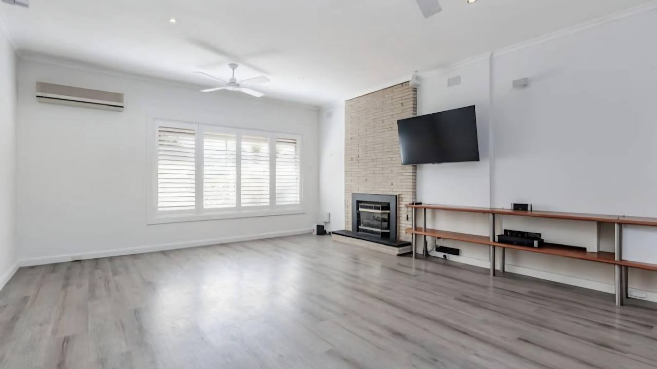 Whole property with 4 rooms for rent