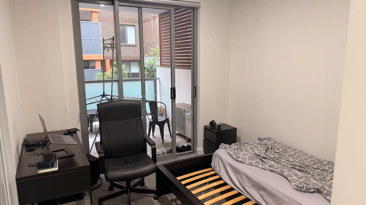 Furnished room with own bathroom