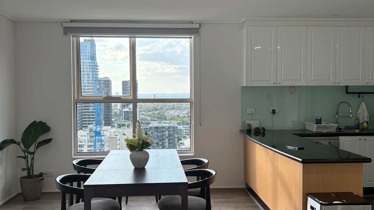 Furnished room in a flatshare