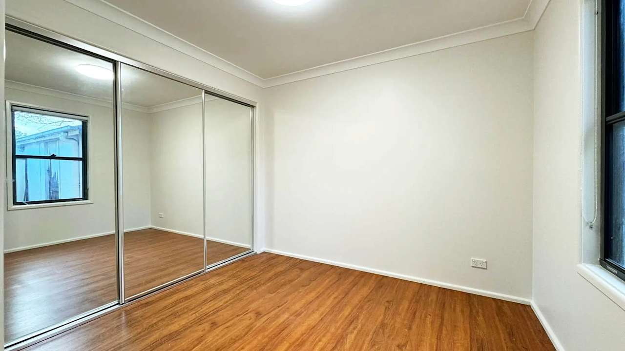 Unfurnished room granny flat for rent