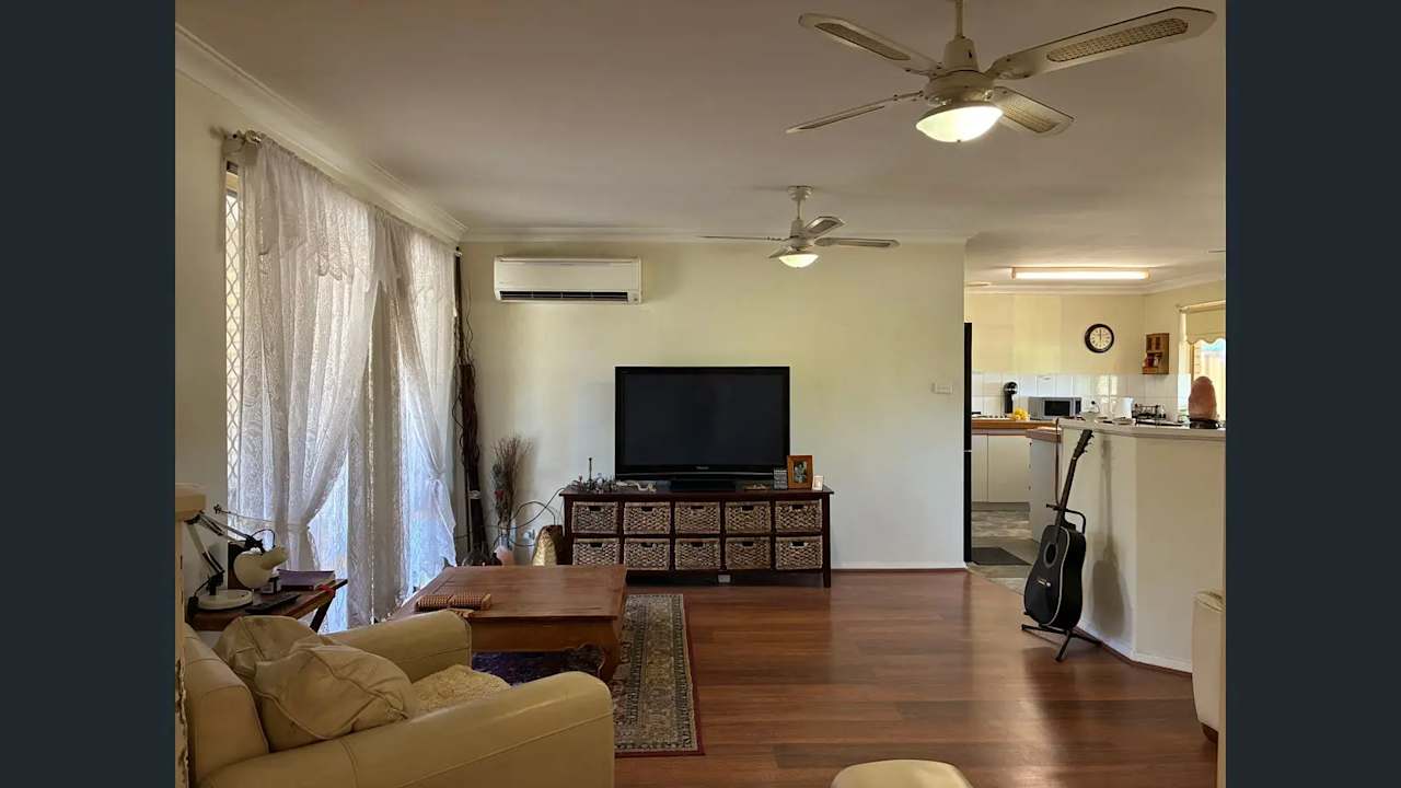 Unfurnished room in a share house
