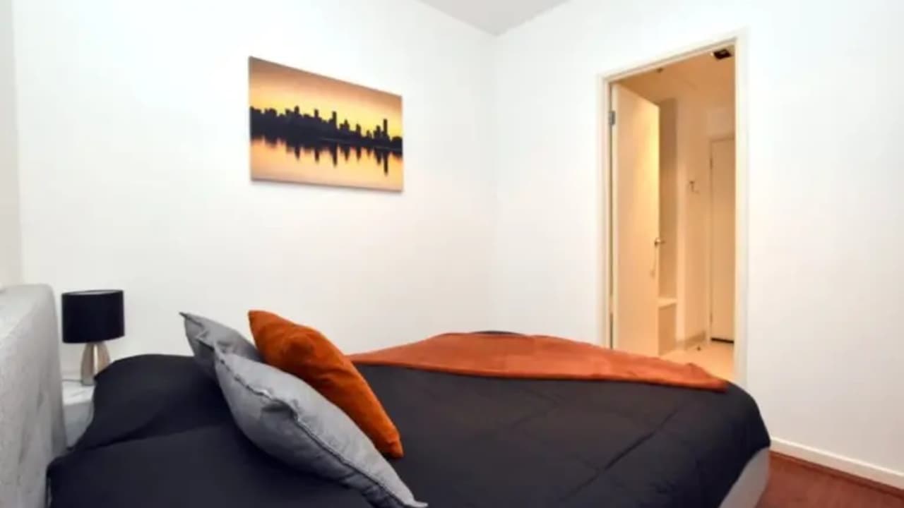 Furnished room in a share house