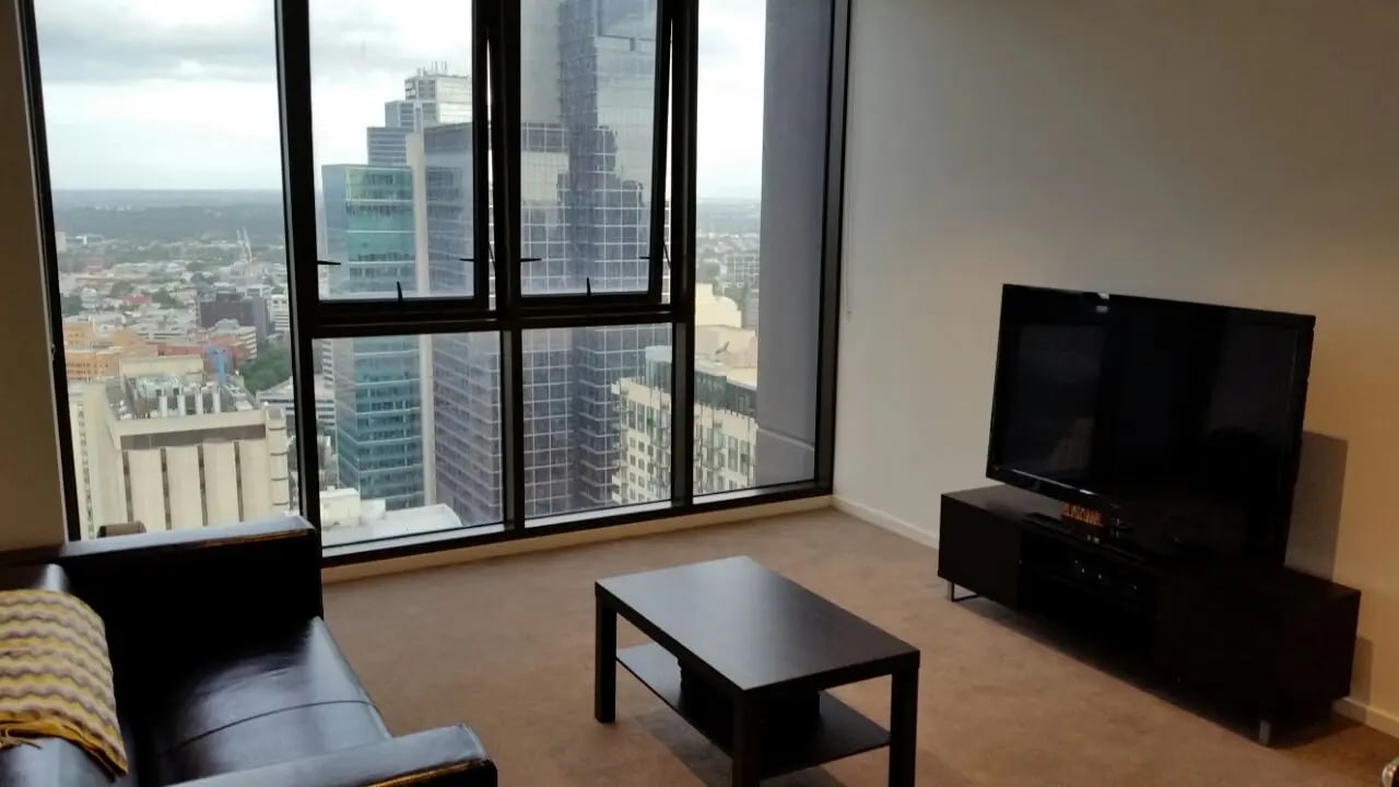 Whole property with 1 room for rent