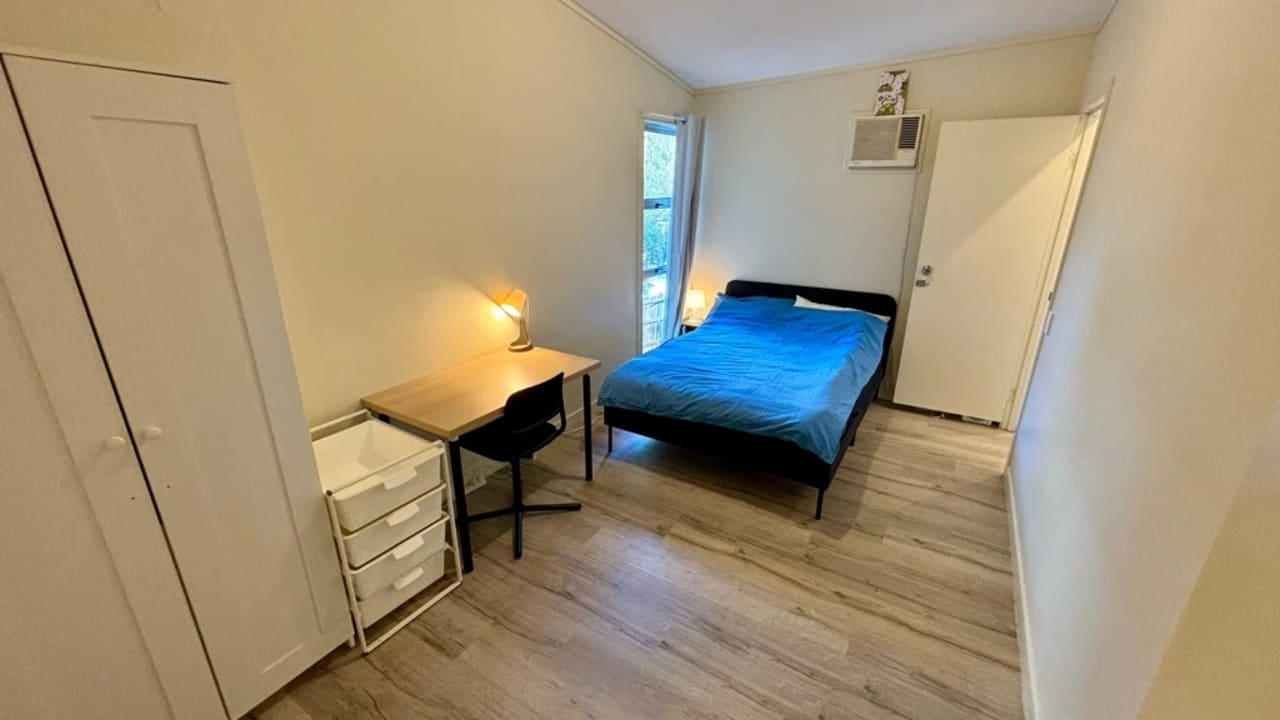Room with ensuite in a share house