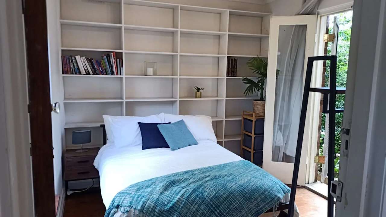 Furnished room in a share house