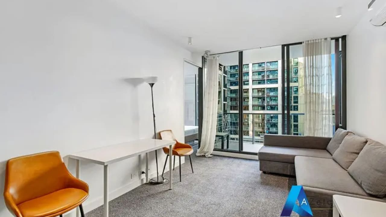 Furnished room in a flatshare