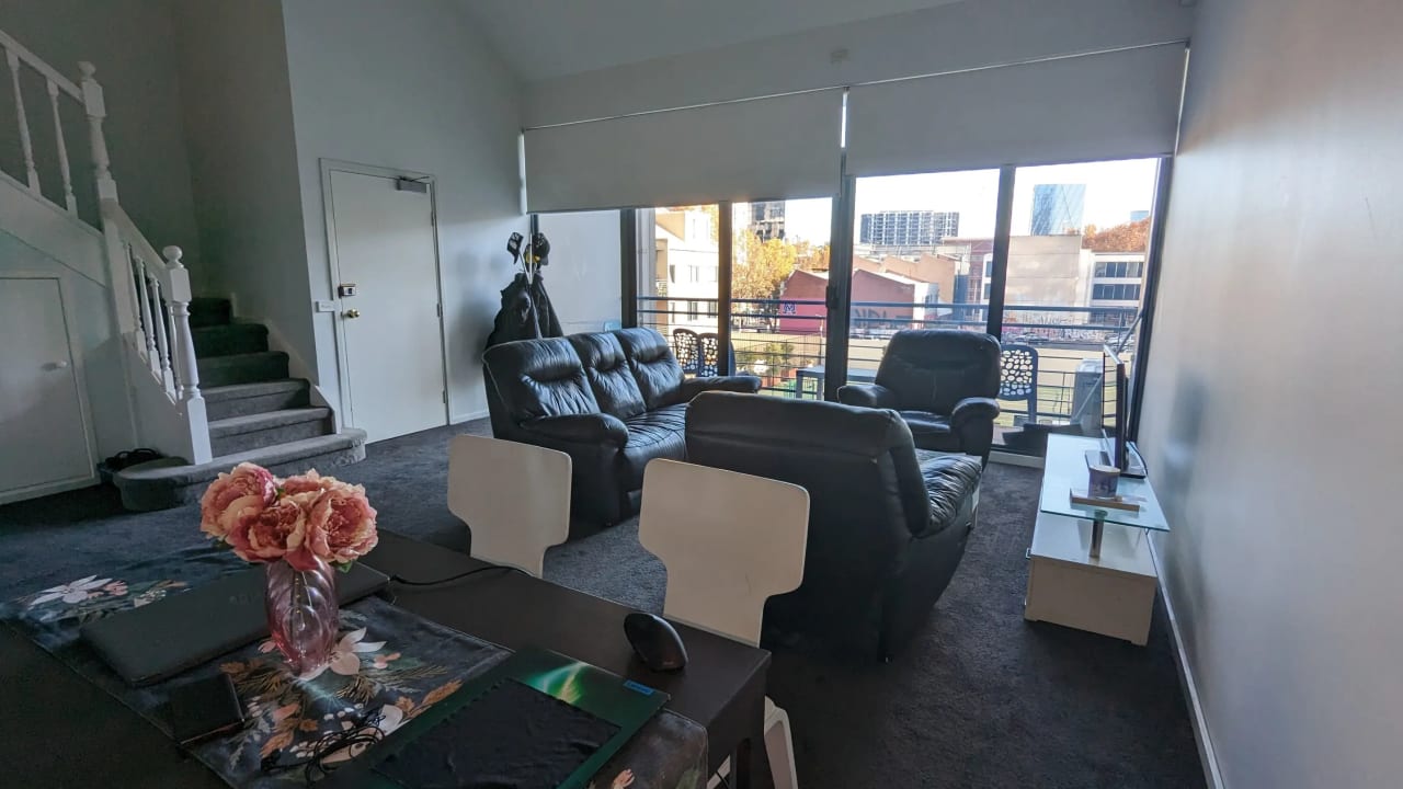 Furnished room in a flatshare