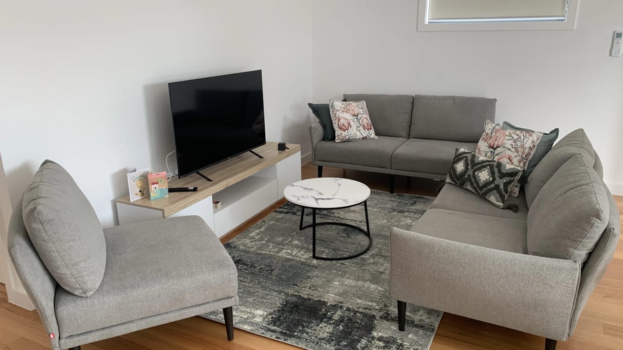 Furnished room with own bathroom