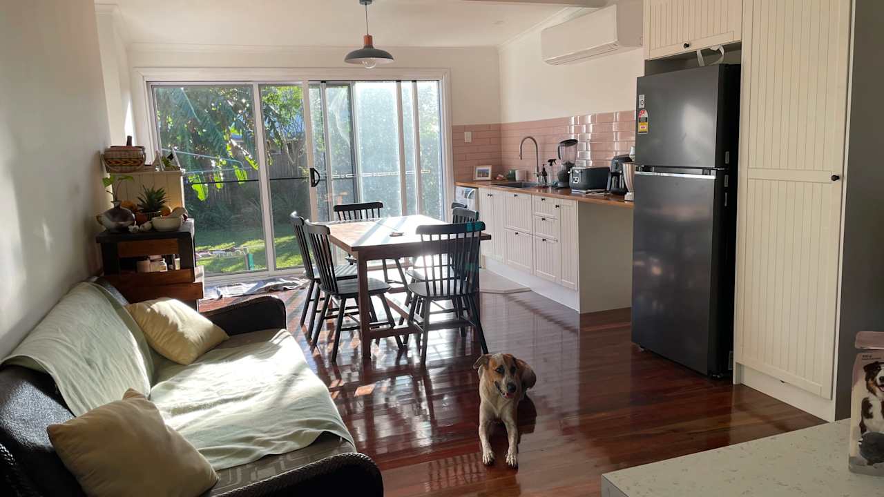Furnished room in a share house