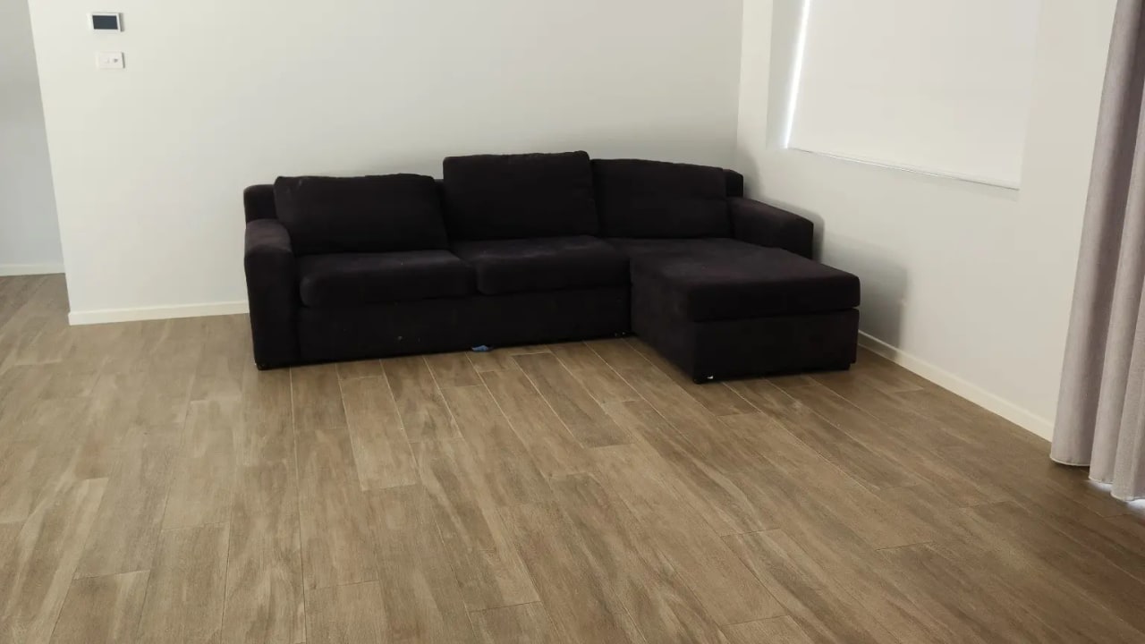 Room in a share house