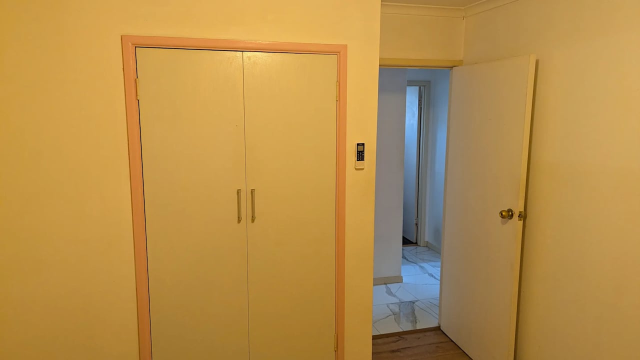 Furnished room with own bathroom