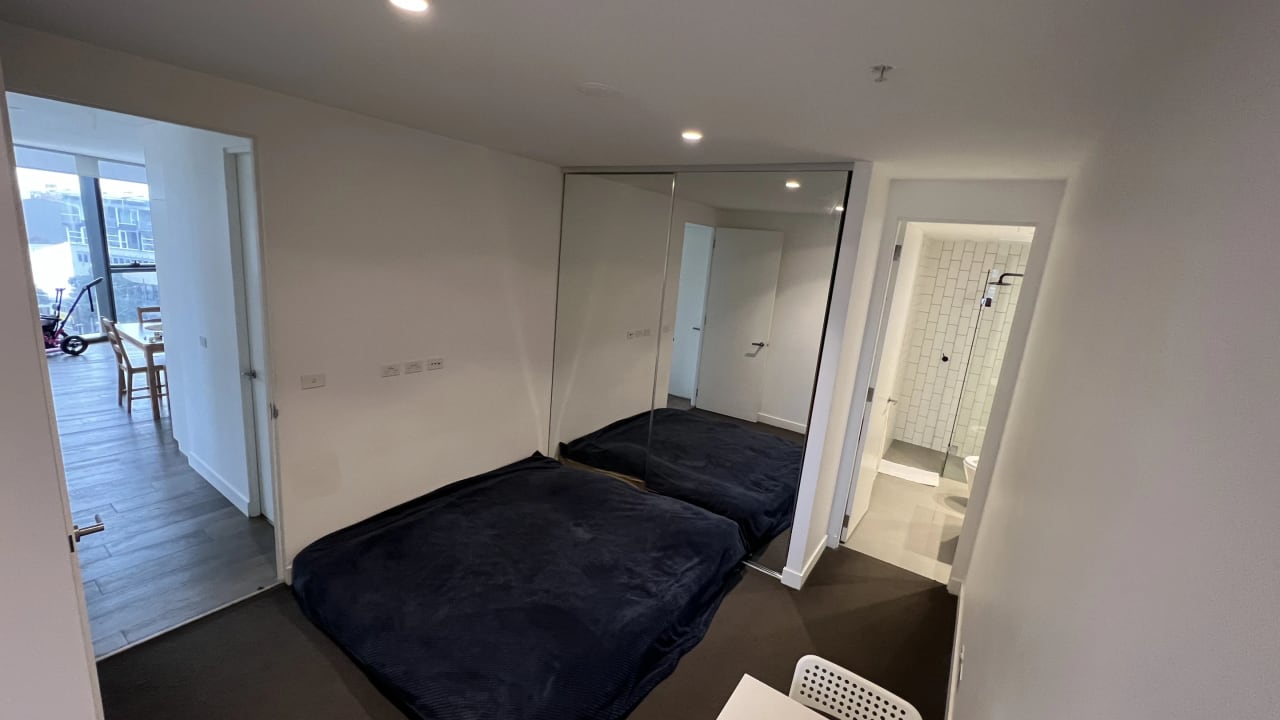 Furnished room with own bathroom