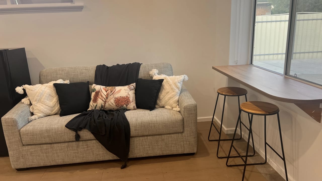 Furnished room with own bathroom