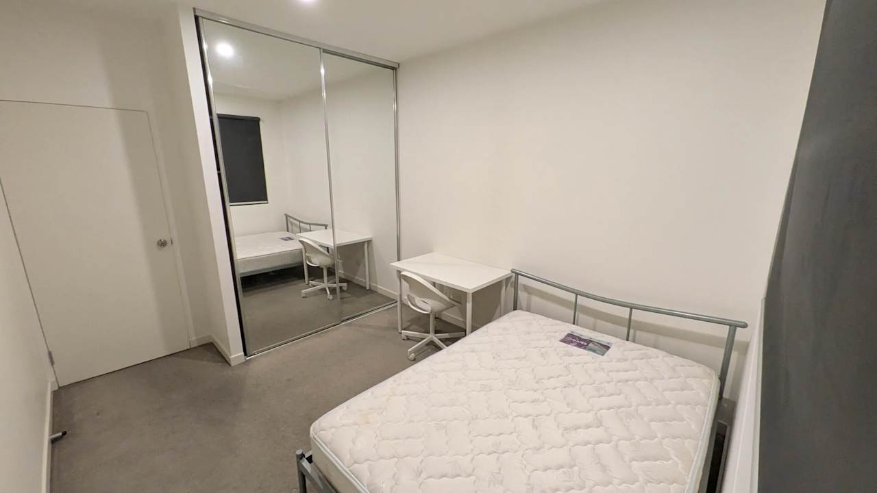 Furnished room with own bathroom