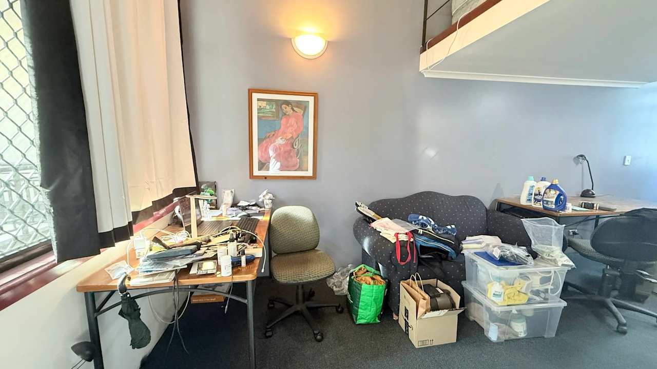 Furnished room studio flat for rent