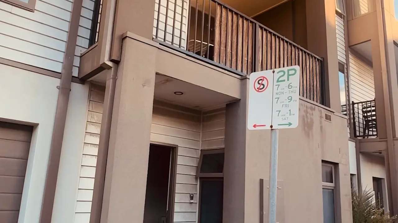 Furnished room in a share house