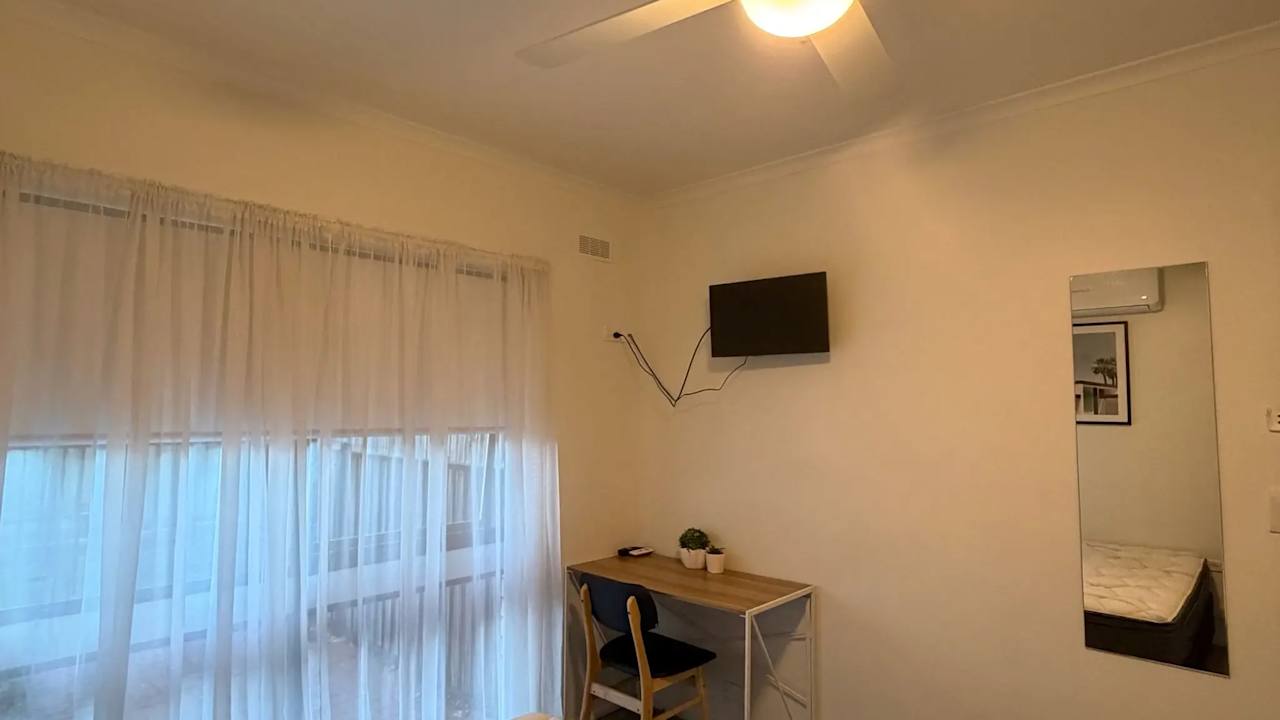 Furnished room in a share house