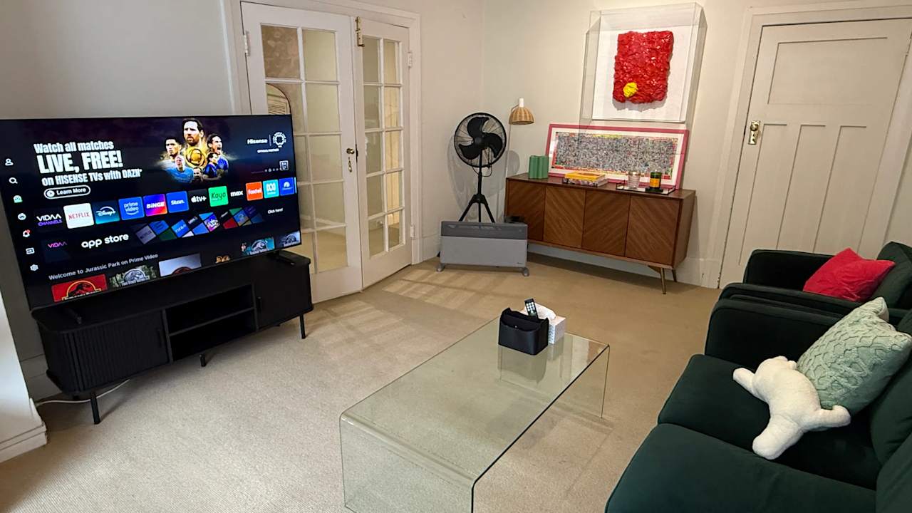 Unfurnished room in a flatshare