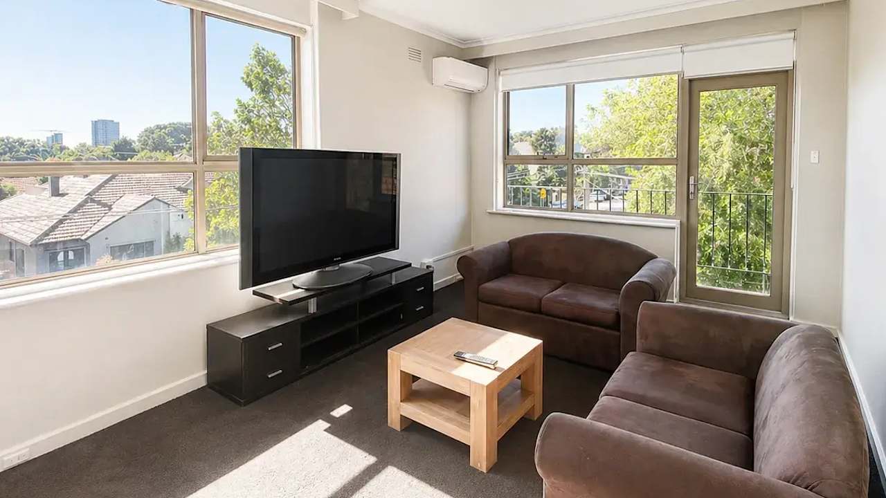 Whole property with 3 rooms for rent