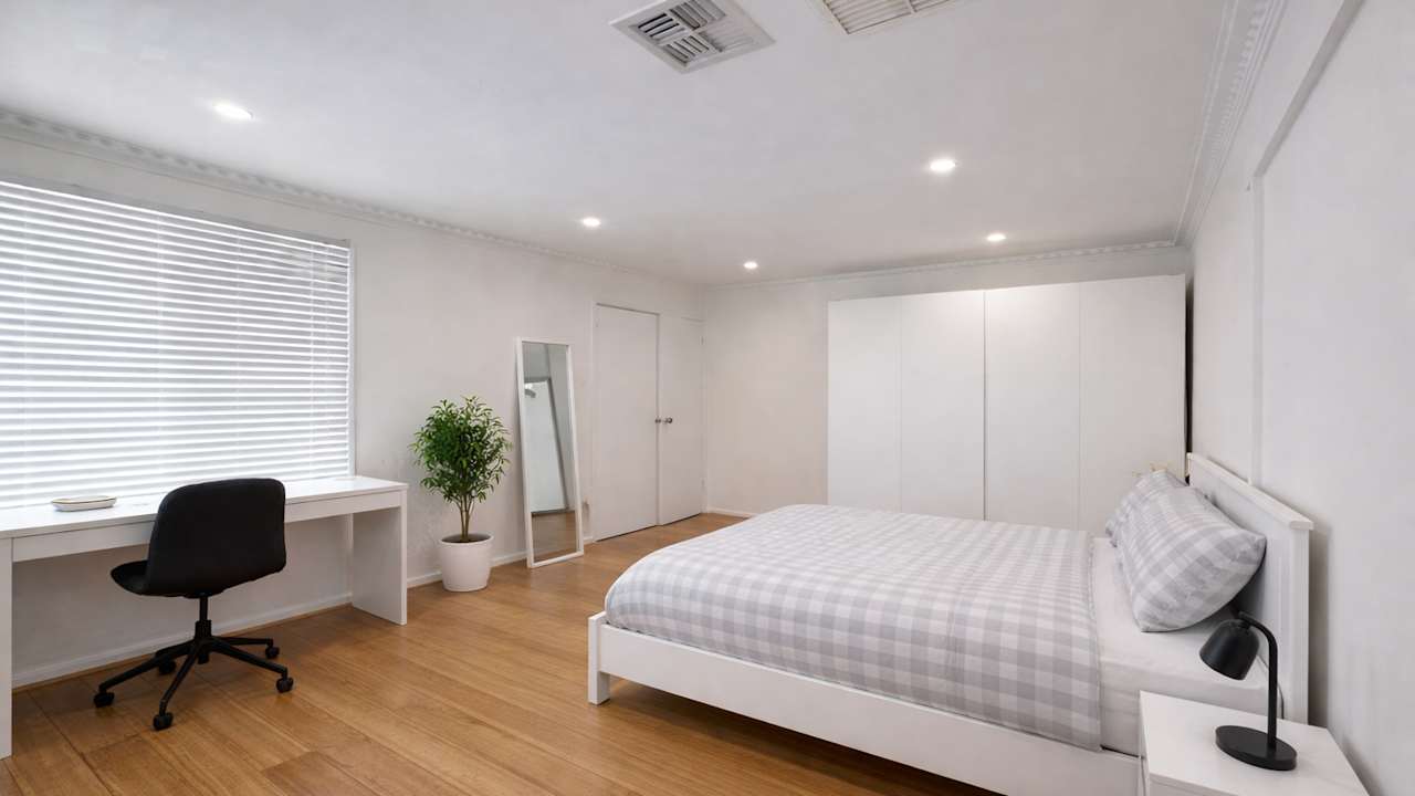 Furnished room in a share house