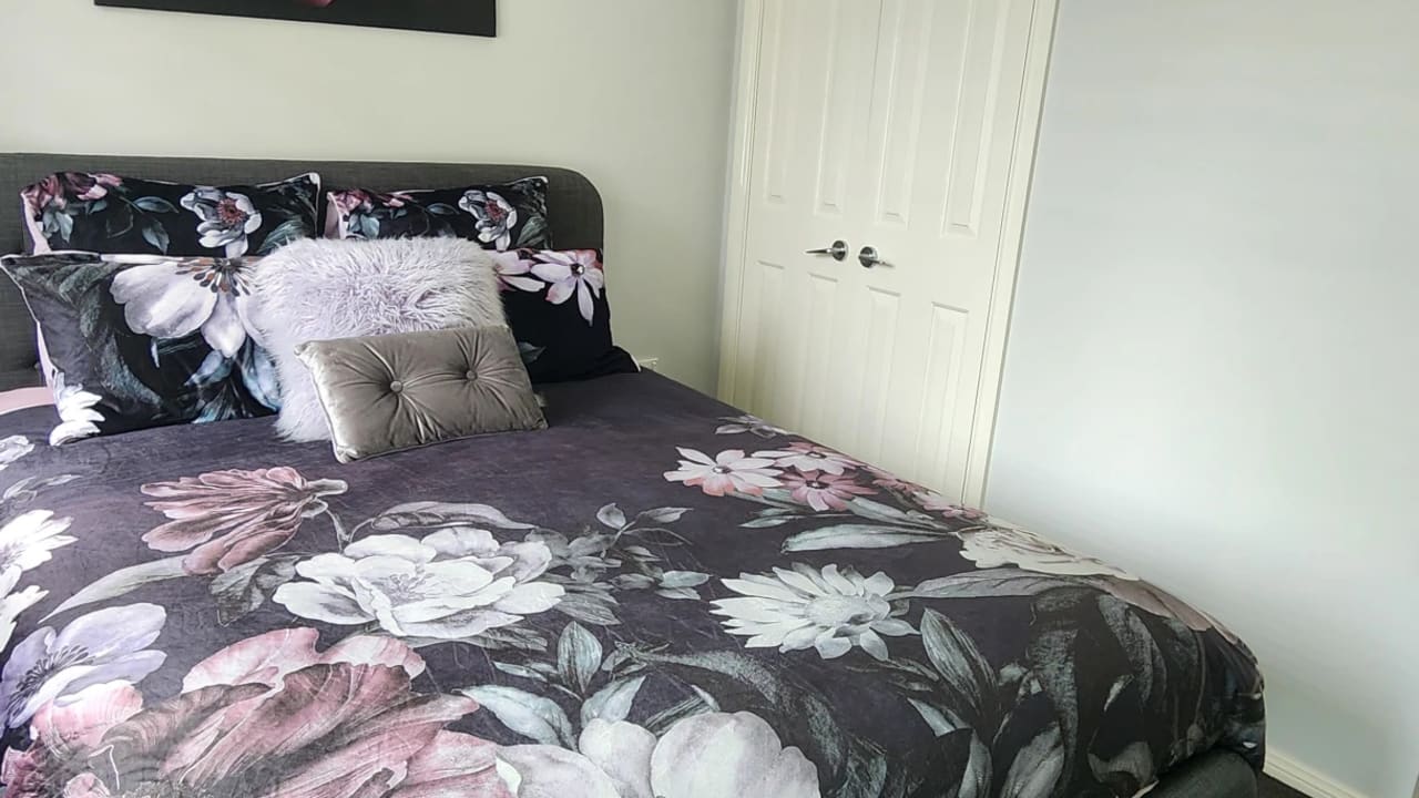Furnished room with own bathroom