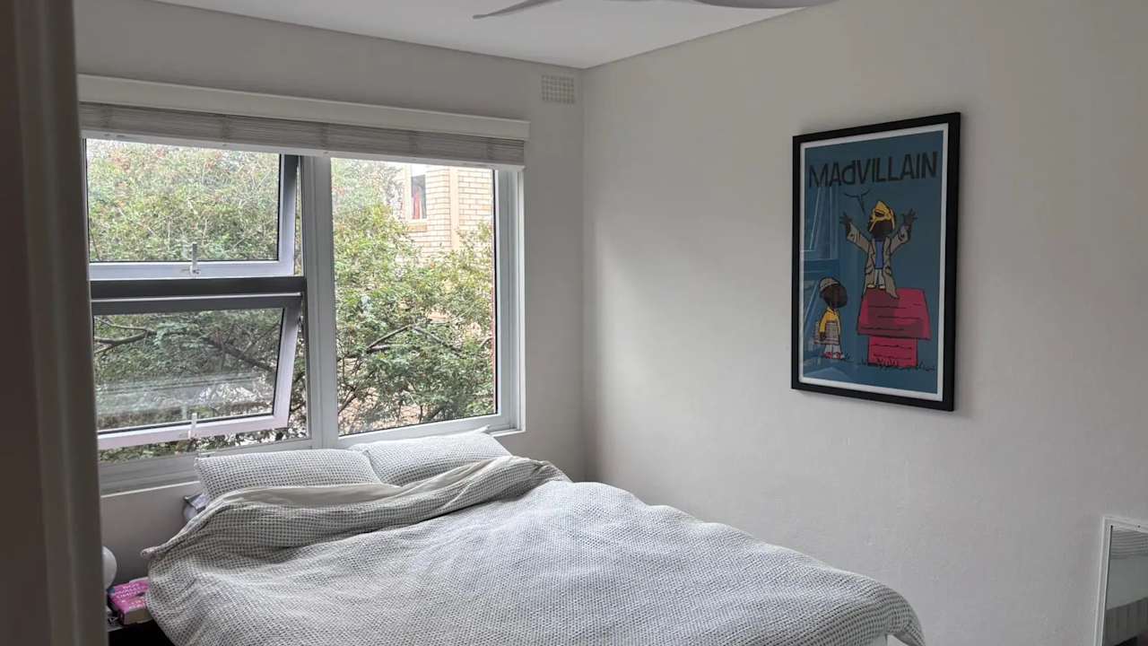 Unfurnished room in a flatshare