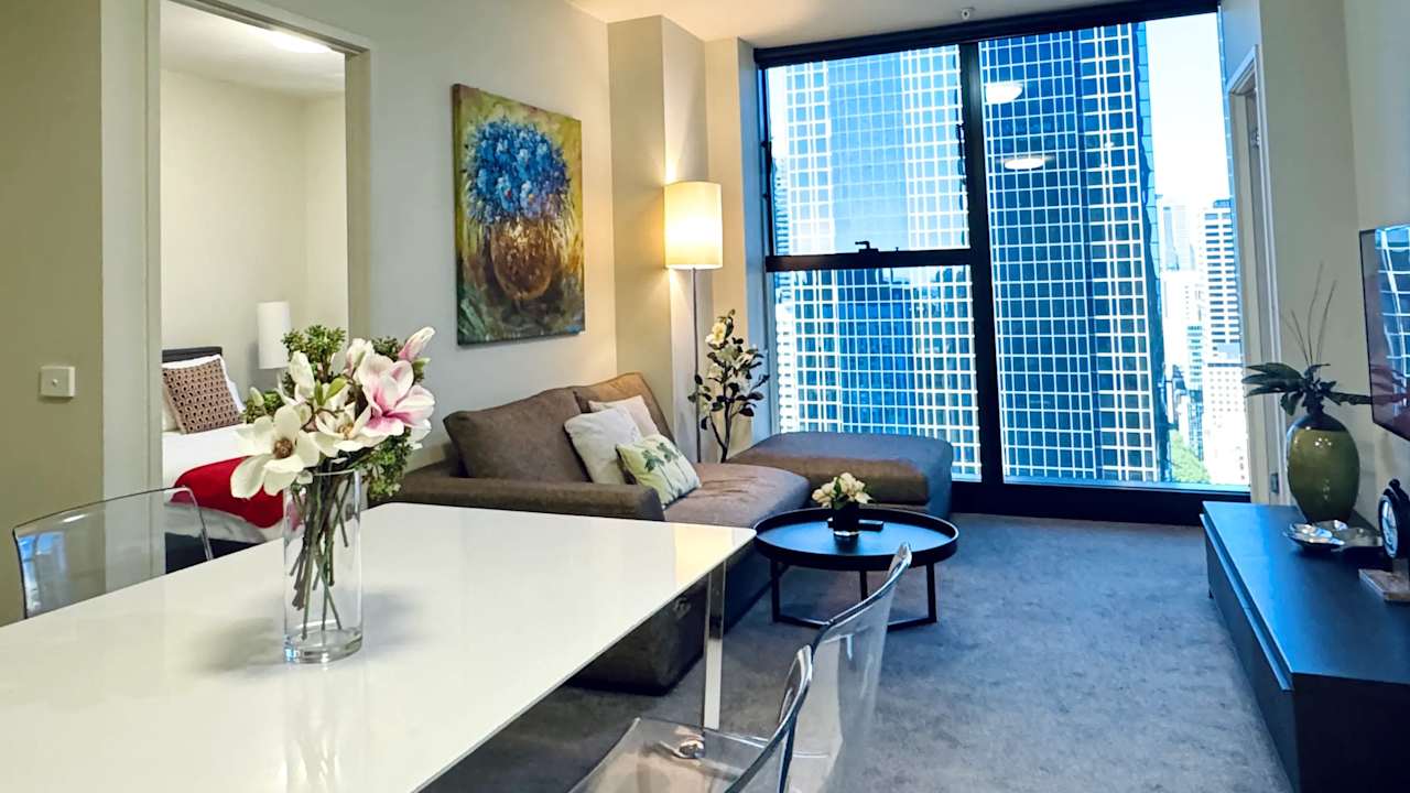 Furnished room with ensuite in a flatshare