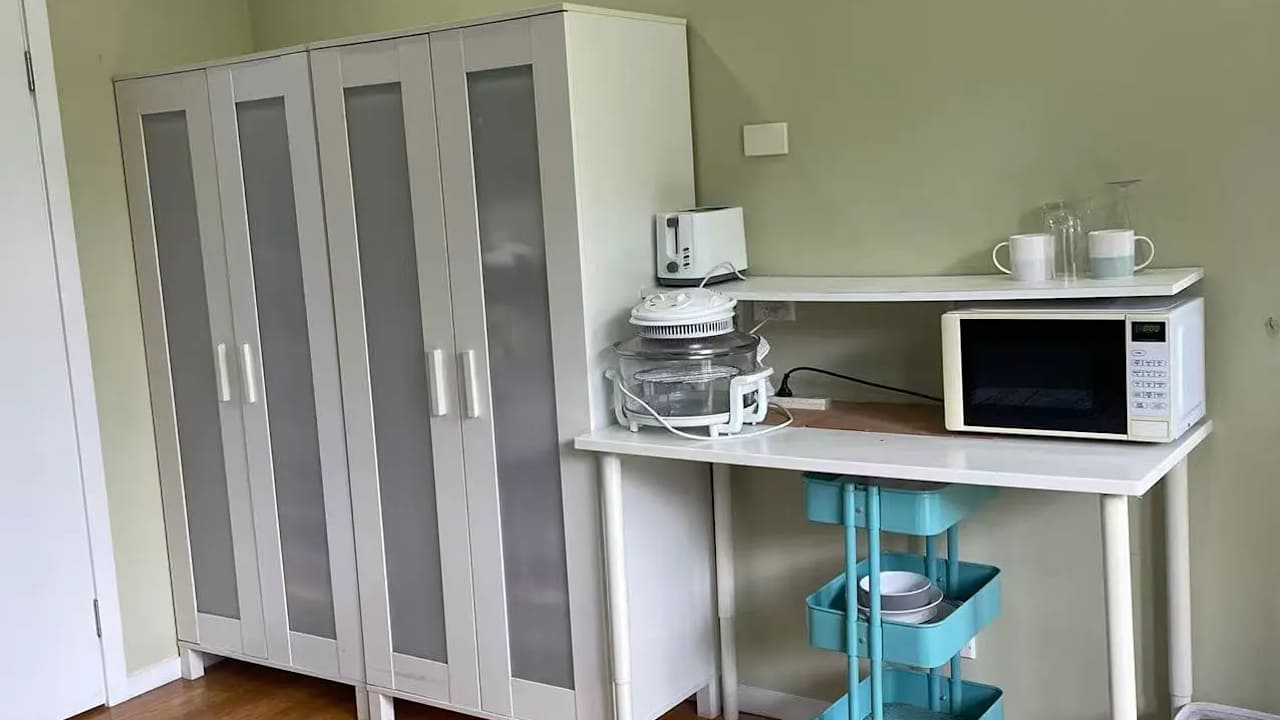 Furnished room studio flat for rent