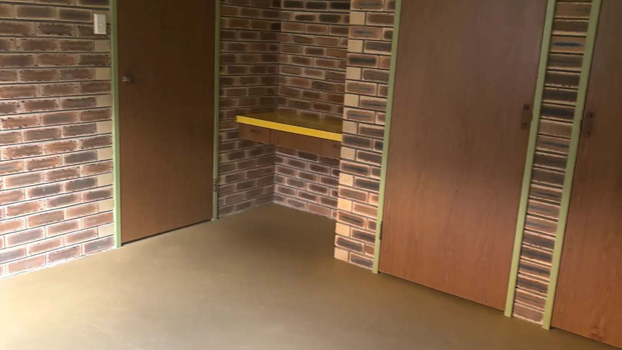 Unfurnished room in a flatshare