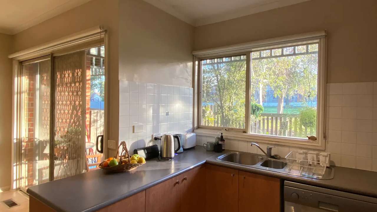 Unfurnished room in a flatshare