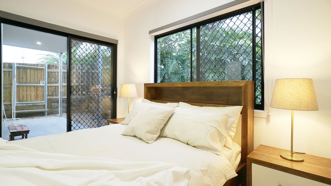 Furnished room in a share house