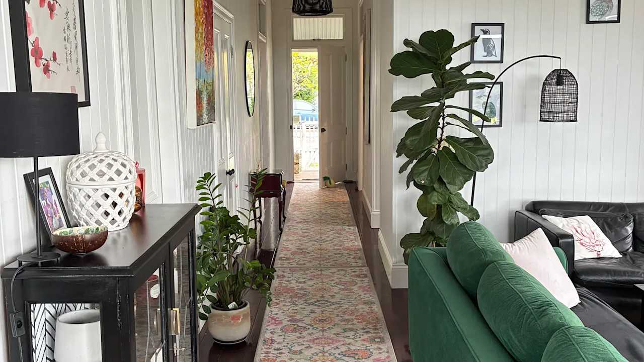 Room in a share house