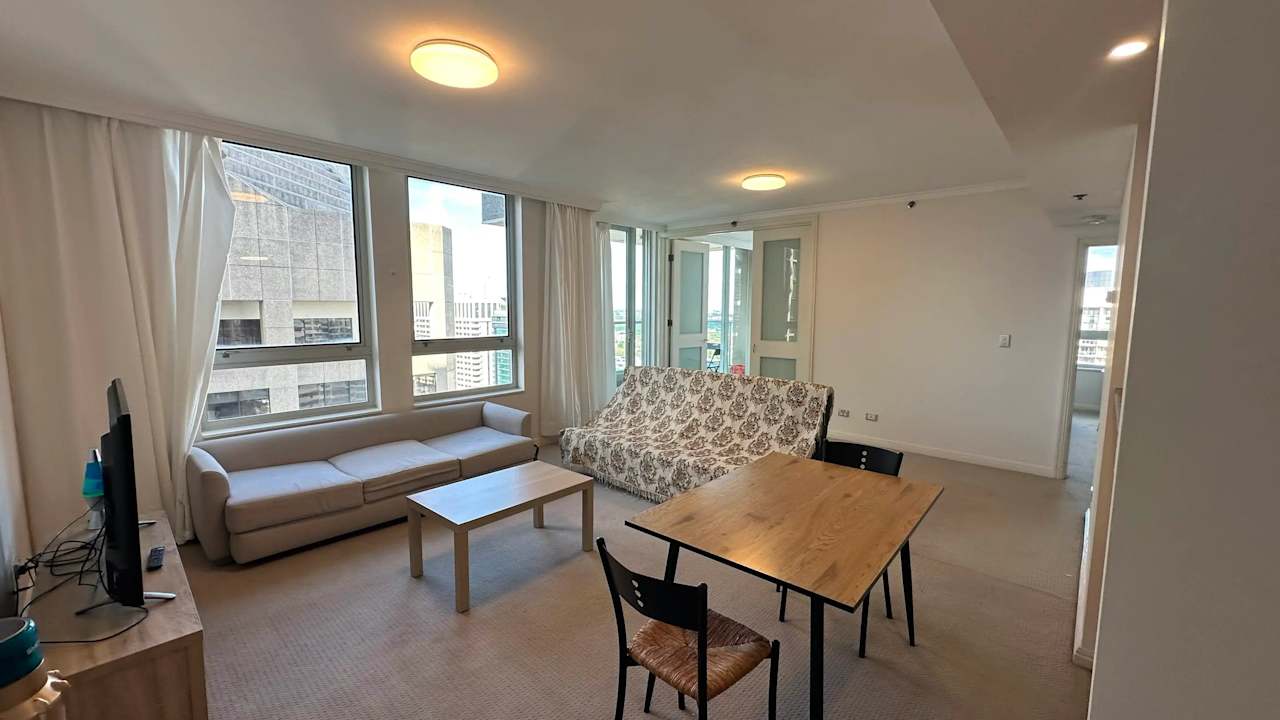 Furnished room in a flatshare