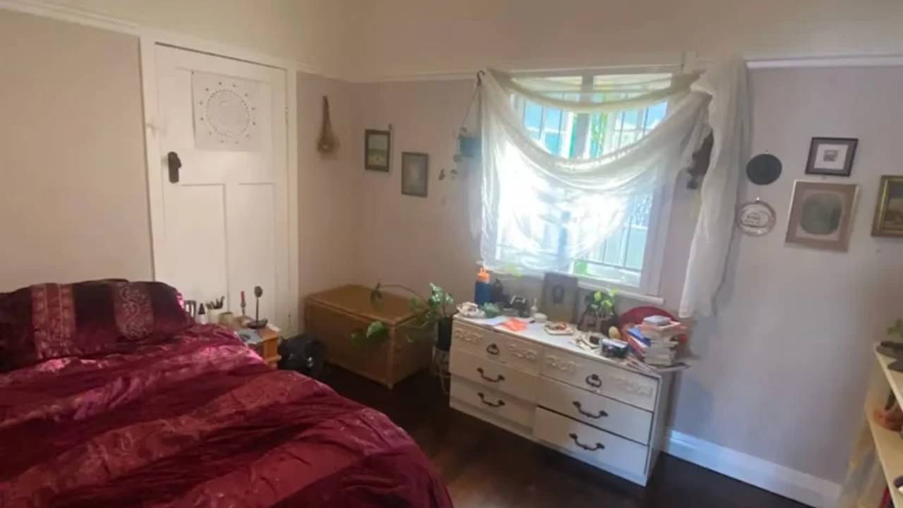 Unfurnished room in a share house